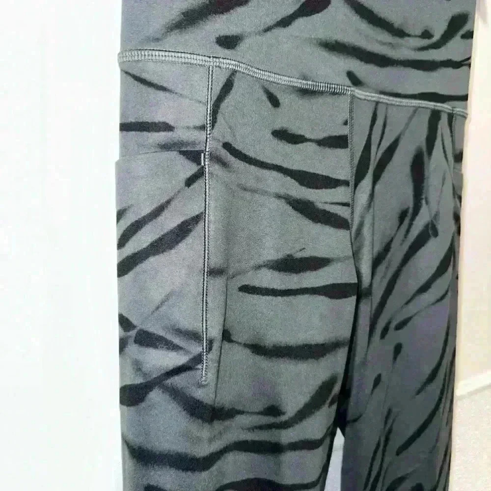 Athleta Leggings, Extra Small, Grey & Black - Picture 3 of 13